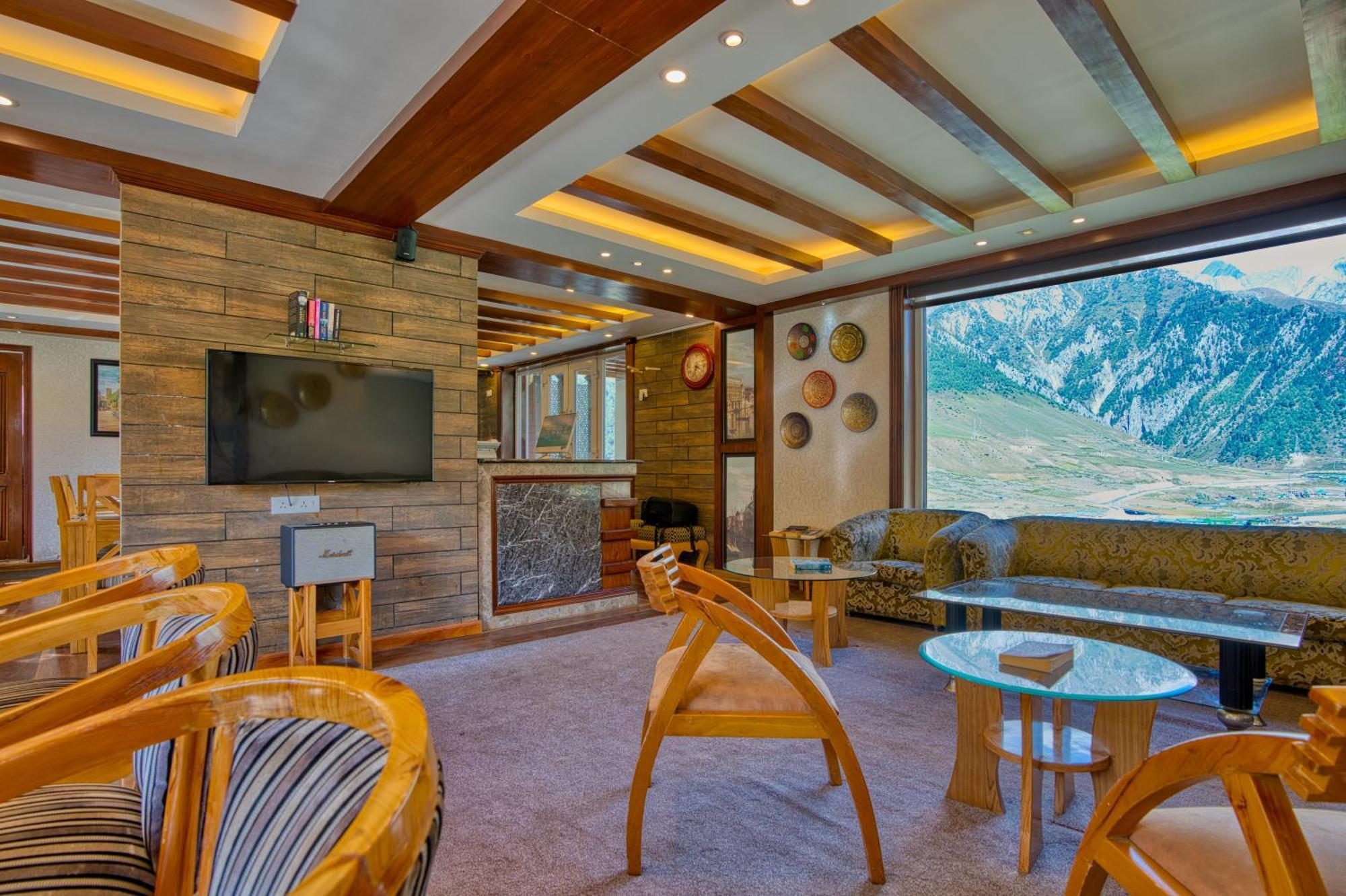 Golden Meadows Hotels & Resorts Sonamarg Exterior photo